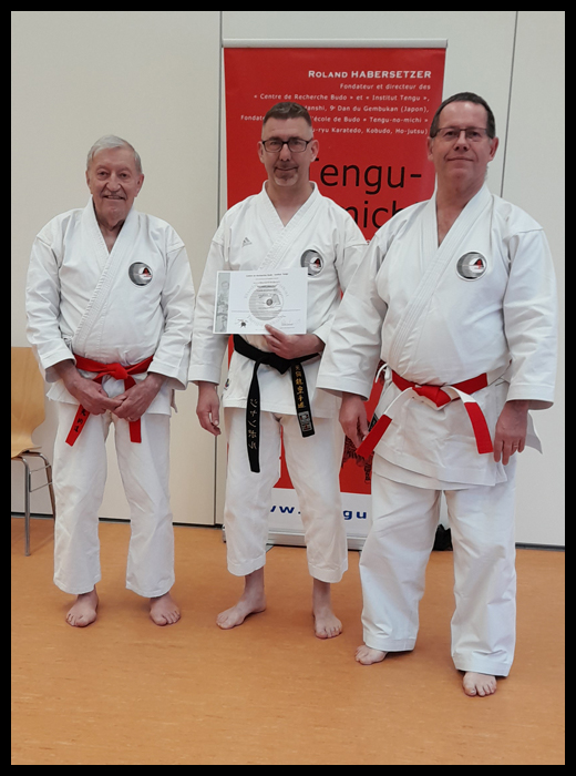 Jean-Paul BUCHERT entouré par le Soké, Roland Habersetzer et son Sensei, Jean-Claude Bénis.